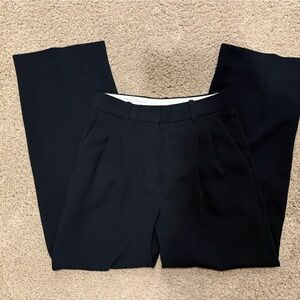 Aritzia Effortless Pant